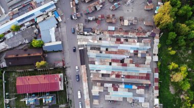 Güneşli bir günde Lutsk şehrinin hava manzarası 