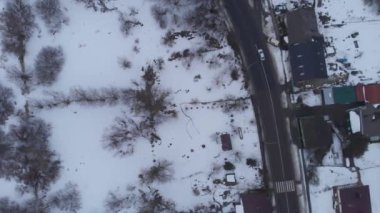 Karla kaplı kırsal bölgenin hava görüntüleri