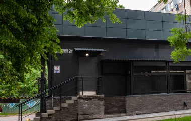 Kara market binasının kısmi görüntüsü