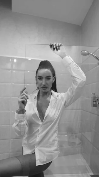 Beautiful Young Woman Male Shirt Posing Bathroom Black White Photo — Stock Photo, Image