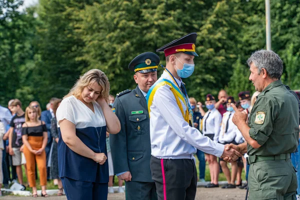 Presidente Poroshenko Ucrânia Juntamente Com Militares Estudantes Liceu Militar Kiev — Fotografia de Stock