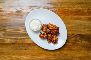 Kahvaltıda komposto, salata, çorba.