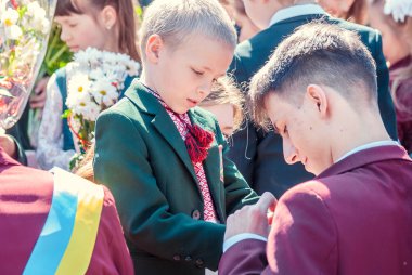 Son Lutsk çan 11 sınıf lise 14 29.05.2015 güneşli yaz gün röportaj