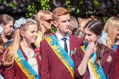 Son Lutsk çan 11 sınıf lise 14 29.05.2015 güneşli yaz gün röportaj