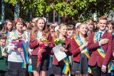 Son Lutsk çan 11 sınıf lise 14 29.05.2015 güneşli yaz gün röportaj editoryal