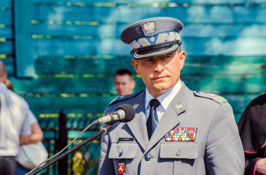 editoryal röportaj hediye Volynskaiy polis özel arabalar Lutsk, Volyn bölgesi Ukrayna 03.09.15 