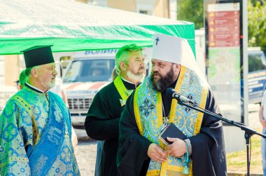 editoryal röportaj hediye Volynskaiy polis özel arabalar Lutsk, Volyn bölgesi Ukrayna 03.09.15 