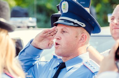 editoryal röportaj hediye Volynskaiy polis özel arabalar Lutsk, Volyn bölgesi Ukrayna 03.09.15 