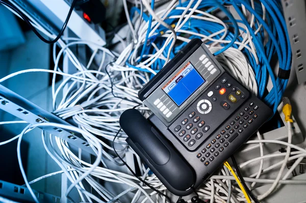 IP telefon ağ odasında