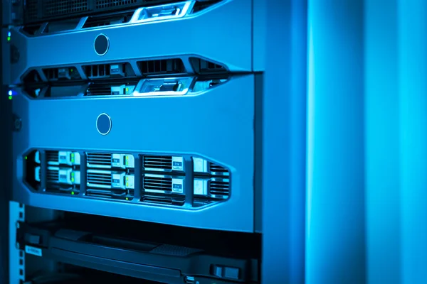 Network servers in data room Domestic Room — Stock Photo, Image