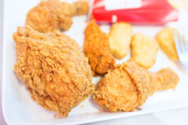 yumuşak ışık kızarmış tavuk