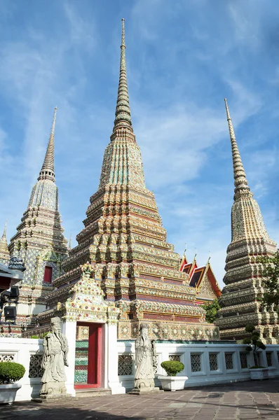 Pagoda i Blue Sky Thailand . — Stockfoto