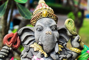 Bali taştan yapılmış bir Ganesha .