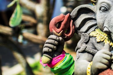 Bali taştan yapılmış bir Ganesha