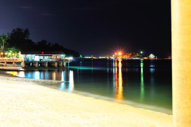 Deniz görünümü teknik uzun pozlama gece zamanında
