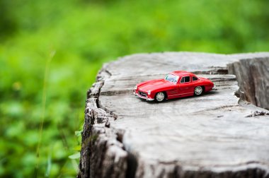 Spor araba modeli doğa yerinde .