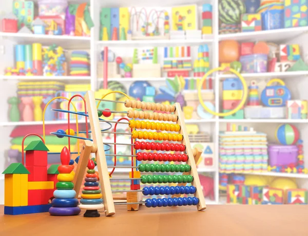 Leksaker på golvet — Stockfoto