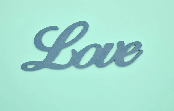 Деревянные Буквы Любовь Блестящей Бумаге Днем Святого Валентина — стоковое фото
