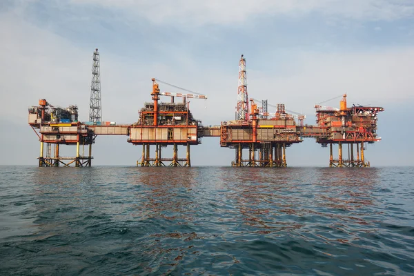 Plataforma petrolífera no mar do Norte — Fotografia de Stock