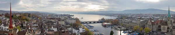 Zürih ve Zürih Gölü (İsviçre panoramik resim).