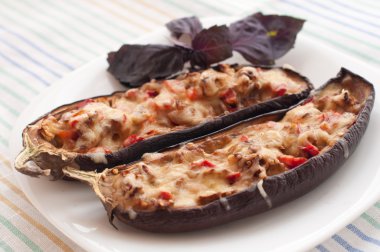 Ev yapımı tavuk ve sebze karıştırın kızarmış