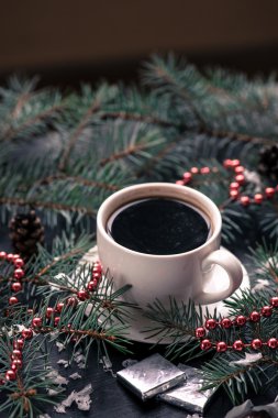 Tatil Noel natürmort fincan kahve ve çikolata ile