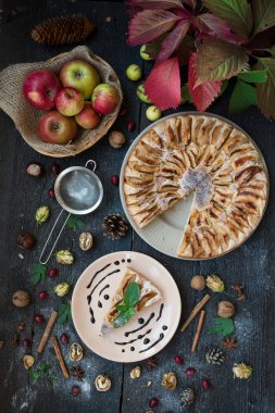 dilim taze elma ile ev yapımı elma kek