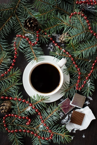 Boże Narodzenie wakacje martwa natura z filiżanką kawy i czekolady — Zdjęcie stockowe