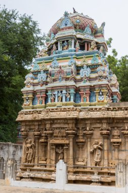 Vimanam büyük kısmını Shirangam Tapınağı.