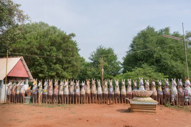 Satır Kothamangalam at Tapınak, kil atların.