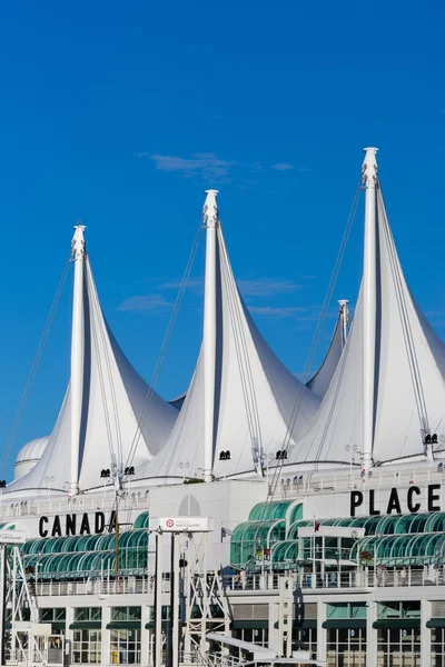 Круизный терминал Canada Place в Ванкувере . — стоковое фото