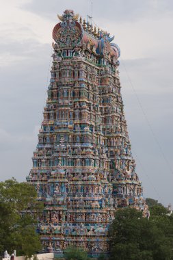 Meenakshi tapınağın Doğu Gopuram.