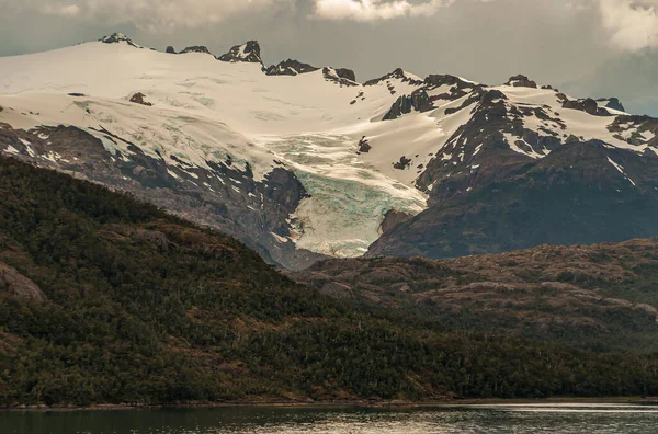 Канал Сармьенто Чили Декабря 2008 Ледник Фьорд Амалия Над Поясом — стоковое фото