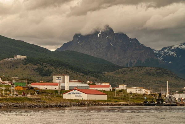 Ushuaia Tierra Del Fuego Argentina December 2008 Vita Byggnader Med — Stockfoto