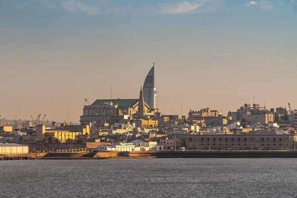 Montevideo Urugwaj Grudnia 2008 Miejska Panorama Wzdłuż Rambla Francia Masywnym — Zdjęcie stockowe