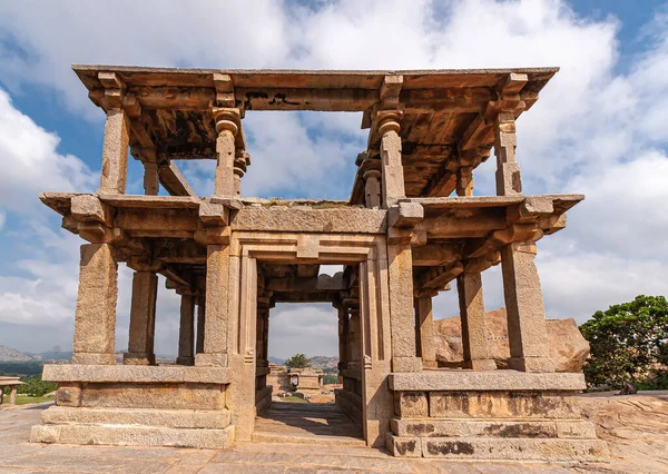 Hampi Karnataka Inde Novembre 2013 Regardez Travers Ancienne Ruine Vide — Photo