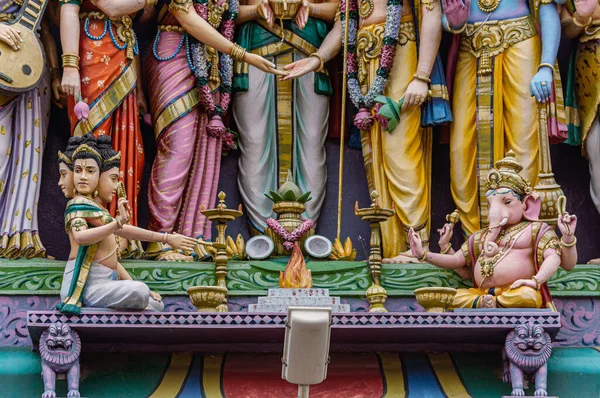 Kadirampura Karnataka Indien November 2013 Sri Murugan Tempel Farbenfrohe Statuen — Stockfoto