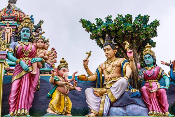 Kadirampura Karnataka Índia Novembro 2013 Templo Sri Murugan Estátuas Coloridas — Fotografia de Stock