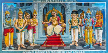 Kadirampura, Karnataka, Hindistan - 4 Kasım 2013: Sri Murugan Tapınağı. Tahttaki renkli kral tablosu iblis Surapadman 'la beraberindekileri ne yapacağını tartışıyor..