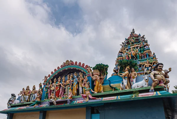 Kadirampura Karnataka Indien November 2013 Sri Murugan Temple Farverige Statuer - Stock-foto