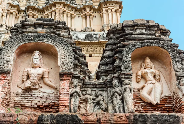 Hampi Karnataka India November 2013 Virupaksha Temple Complex Damaged Molded — Stock Photo, Image