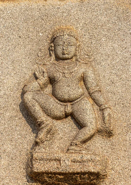 2013年11月4日 インド カルナータカ州ハムシ ハザーラ ラーマ寺院 裸踊りの男のベージュ石の彫刻の閉鎖 — ストック写真