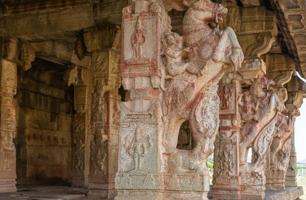 Hampi Karnataka India November 2013 Kuduregombe Mandapam Ancient Well Line — Stock Photo, Image