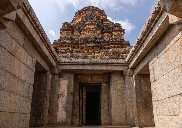 Hampi Karnataka India Noviembre 2013 Templo Vijaya Vitthala Pequeño Espacio — Foto de Stock