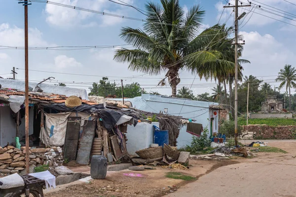 Lakundi Karnataka India November 2013 Couple Poor Houses Street Corner — Stock Photo, Image