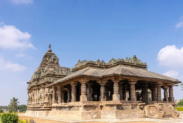 Lakkundi Karnataka Hindistan Kasım 2013 Mandapa Kahverengi Taş Brahma Jinalaya — Stok fotoğraf