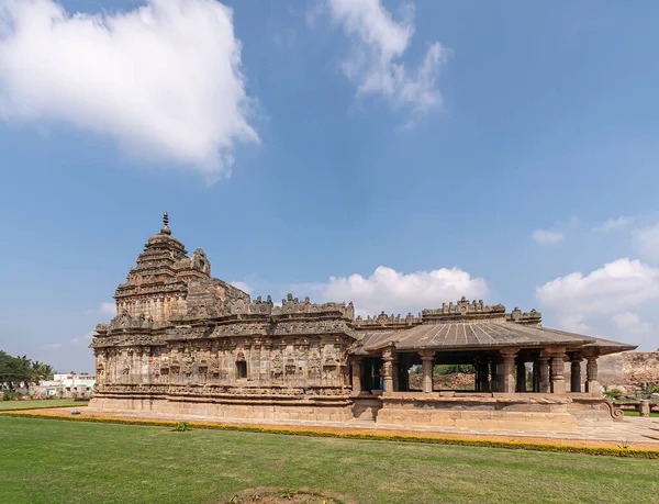 Lakkundi Karnataka Hindistan Kasım 2013 Brahma Jinalaya Tapınağı Tüm Kahverengi — Stok fotoğraf