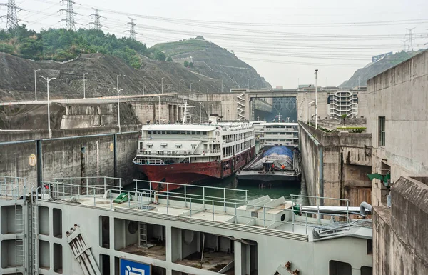 Three Gorges Dam China Mayo 2010 Río Yangtze Ferries Otros — Foto de Stock