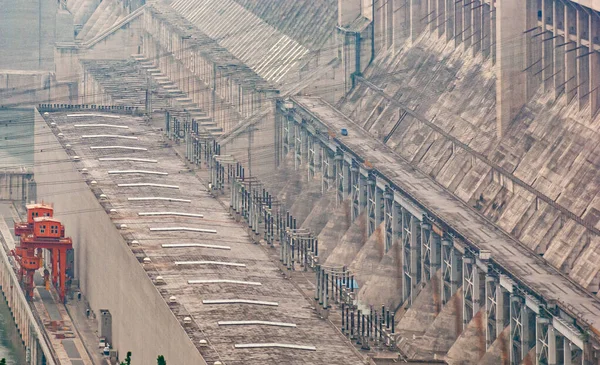 Three Gorges Dam China May 2010 Yangtze River Closeup Hydroelectric — Stock Photo, Image