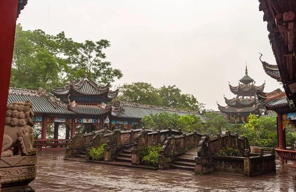 Fengdu China May 2010 Ghost City Historic Sanctuary Wet Rainy — Stock Photo, Image